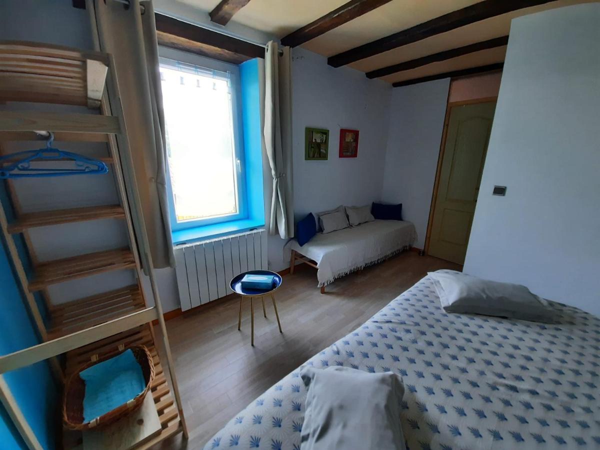 Le Logis Des 3 Coeurs Chambre La Boheme Saint-Cernin-de-lʼHerm Exterior foto